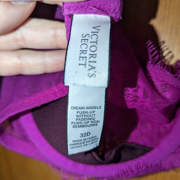 Victoria's Secret unlined Bra - Picture 3 of 3